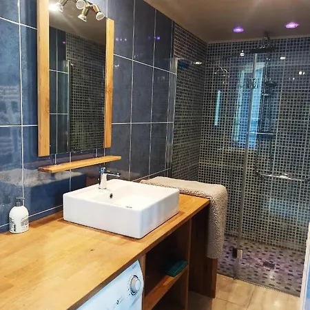 Maison Entiere Au Centre De בית נופש Villeneuve-dʼOlmes