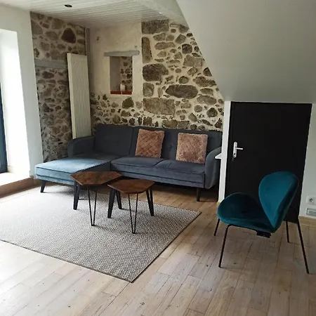 Holiday home Maison Entiere Au Centre De Villeneuve d'Olmes